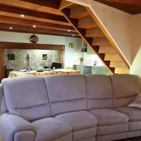 Casa vacanze Avec Jardin Pour 6 Pers Près De Salers Nature&puy Mary *